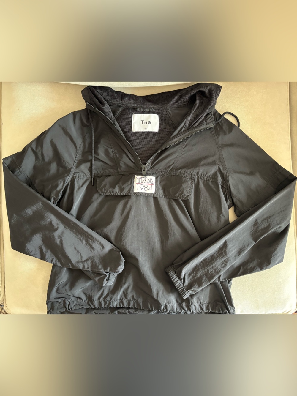 Aritzia Tna Lightweight Windbreaker